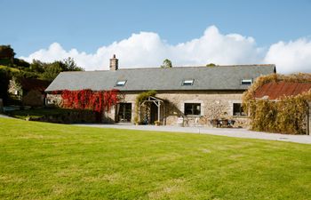 Higher Weddicott Barn Holiday Cottage