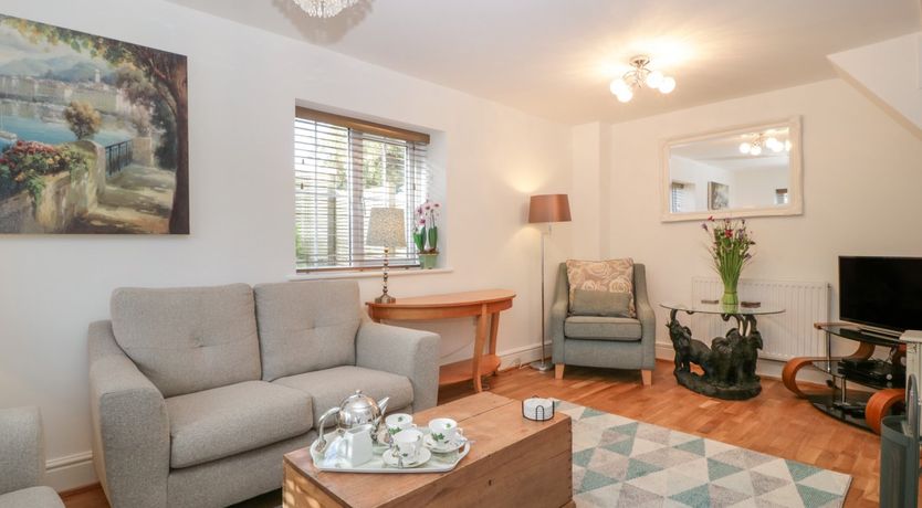 Photo of Pound Cottage