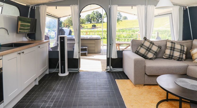 Photo of The Kingfisher