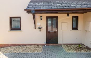 Clicketts Court Holiday Cottage