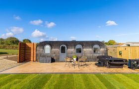 Photo of veiko-mayflower-meadow