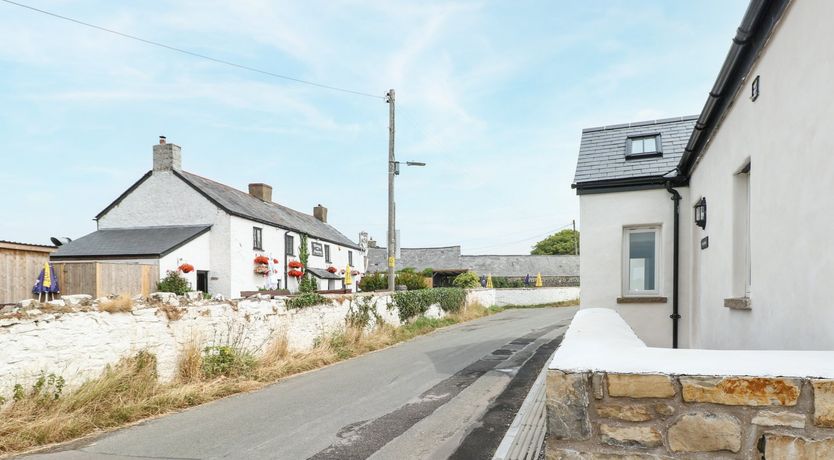 Photo of Llety Cariad - 2 Plough & Harrow