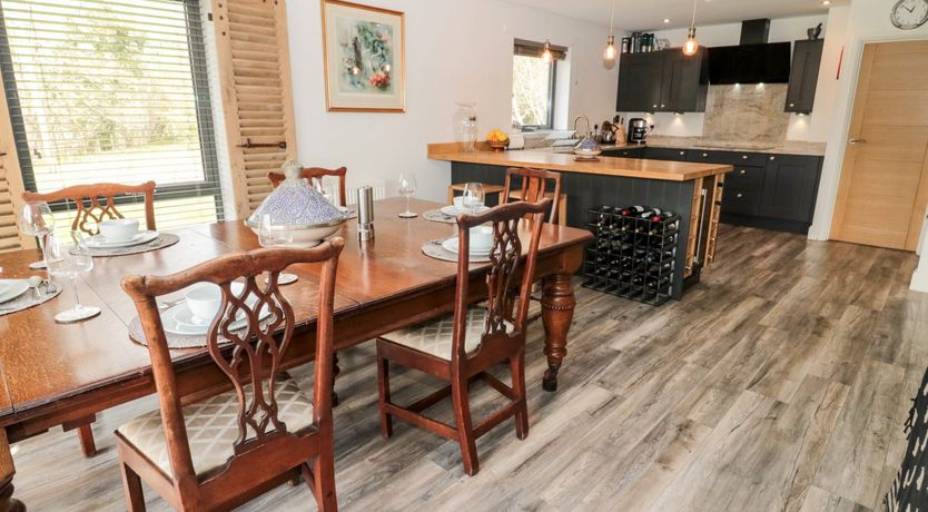 Photo of Romsey Lodge