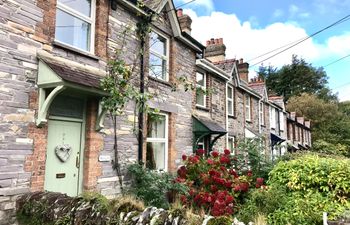 Wenallt Holiday Cottage