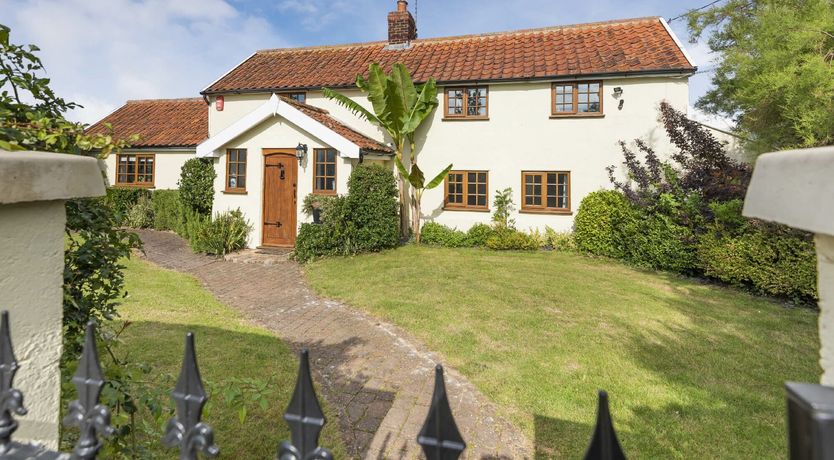 Photo of Skelder, Parham