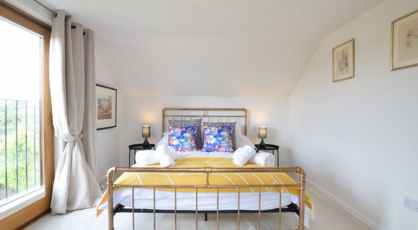 Photo of Skelder, Parham