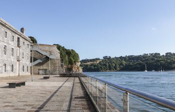 Clarence Riverside, Royal William Yard Holiday Cottage