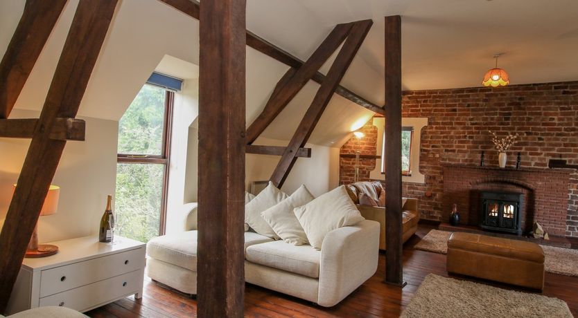 Photo of Owlbury Hall Barn