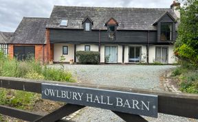 Photo of Owlbury Hall Barn