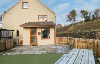 Nant Moel Isaf Farm Holiday Cottage