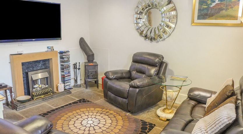 Photo of 2 Primitive Mews