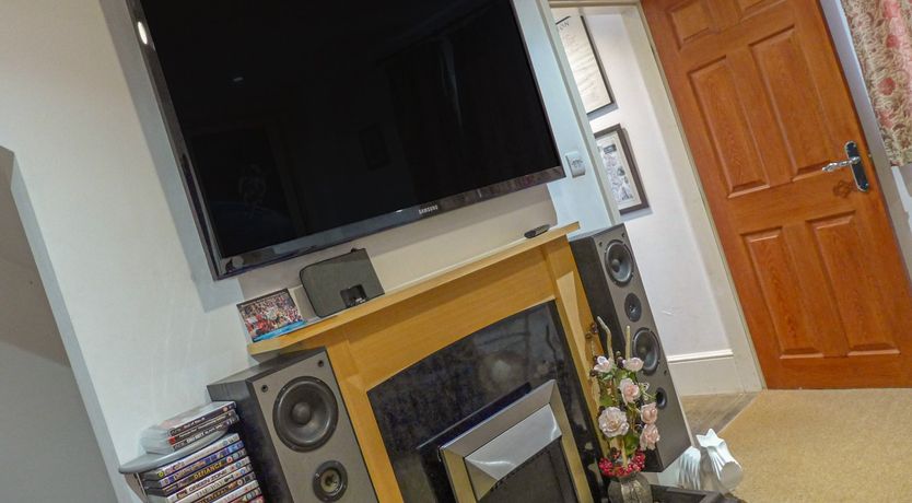 Photo of 3 Primitive Mews