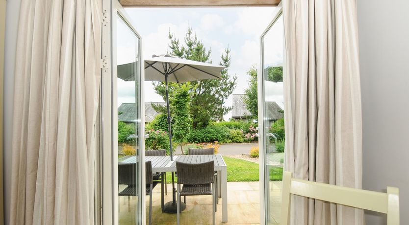 Photo of Swandown, 3 Blackdown