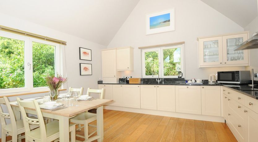 Photo of Swandown, 3 Blackdown