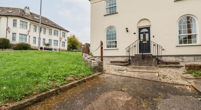 Photo of 2 Old Talbot Cottages