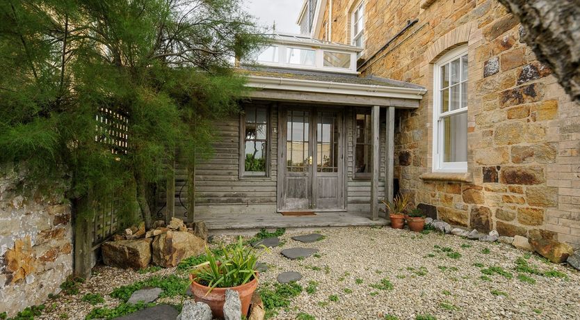 Photo of Sunset House