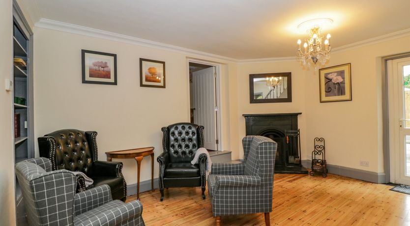 Photo of White Roses