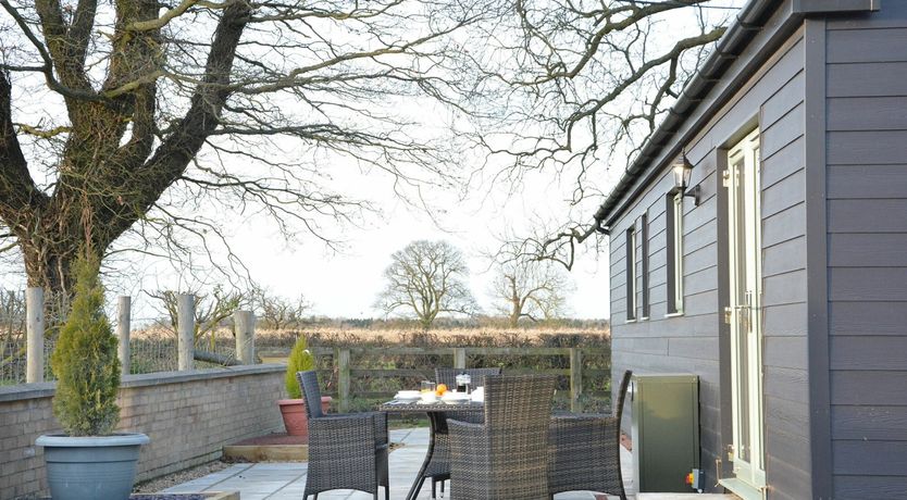 Photo of Red Robin, Whepstead