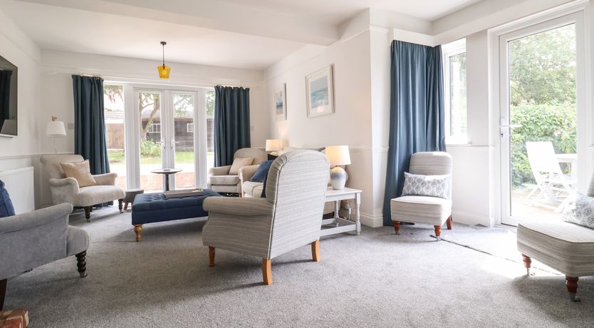 Photo of High Ground, Reydon