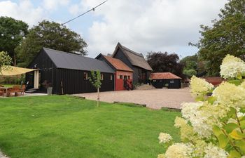 Halcyon Barn, Wissett Holiday Cottage