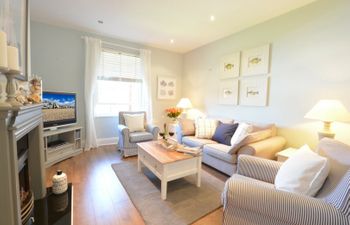 High Tide, Crabbe Street, Aldeburgh Holiday Cottage