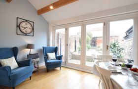 Dolphin Cottage, Southwold Holiday Cottage
