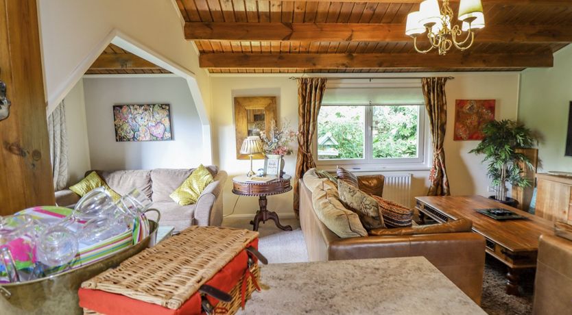 Photo of Lakeside Lodge Retreat