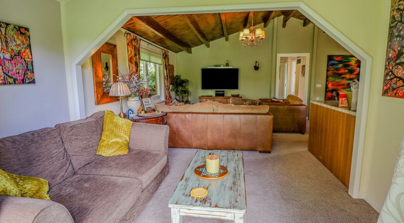 Photo of Lakeside Lodge Retreat