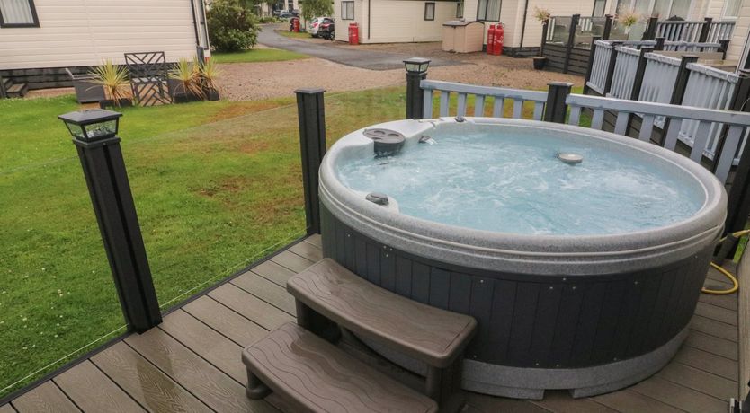 Photo of Waterside Lodge