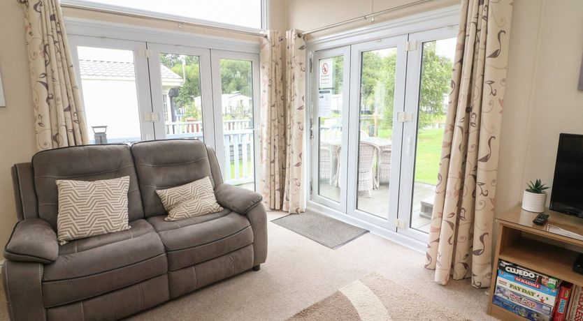 Photo of Waterside Lodge