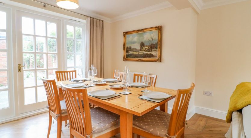 Photo of 7 The Green