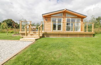 7 Meadow Retreat Holiday Cottage