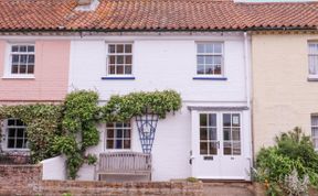 Photo of Shell Cottage, Aldeburgh