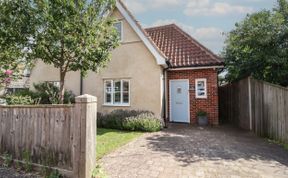 Photo of Crabapple Cottage, Southwold