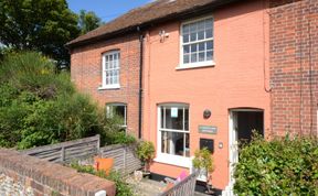 Photo of 6 Coastguard Cottages, Aldeburgh