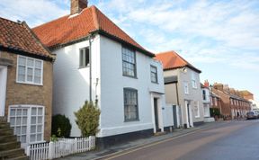 Photo of Gosfield Cottage, Aldeburgh