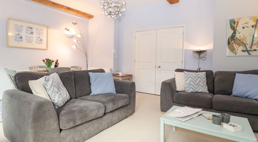 Photo of Saffron, Blythview