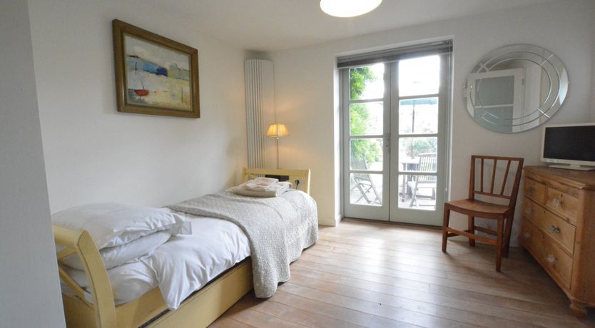 Photo of Robert Sadler's Studio