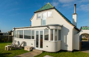 Harbour Lights Holiday Cottage