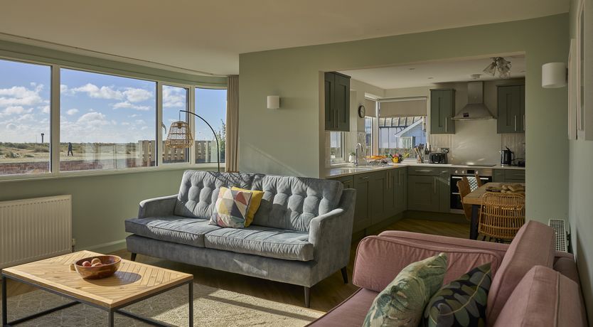 Photo of Harbour Lights