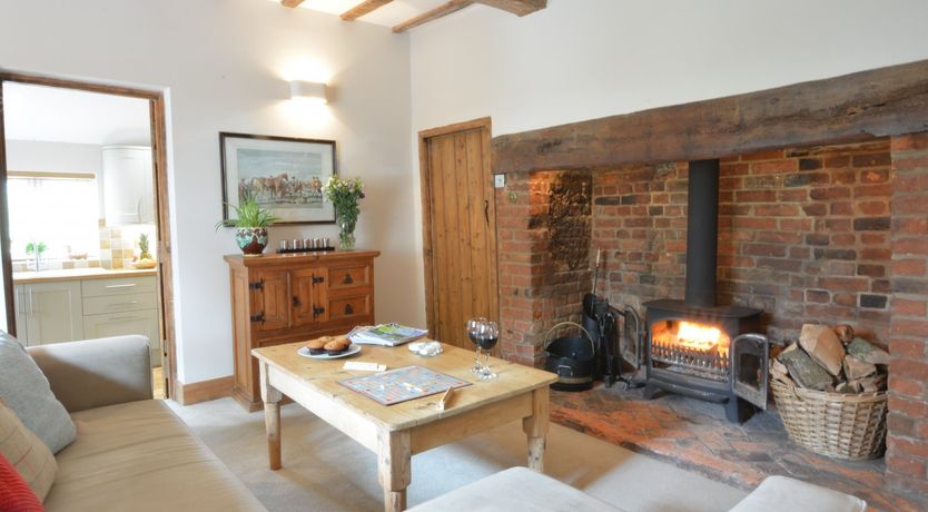 Photo of 1 Tunns Cottages, Rushmere, nr Beccles