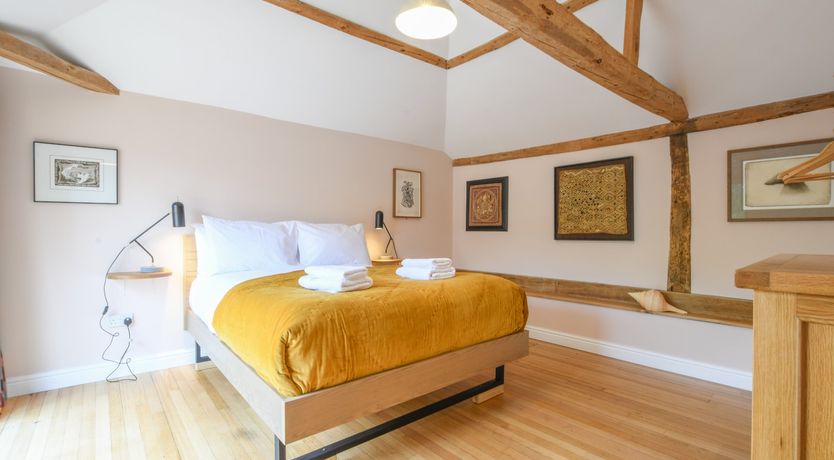 Photo of Onna's Stable, Sotherton