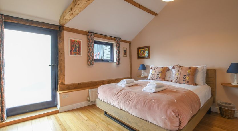 Photo of Onna's Stable, Sotherton