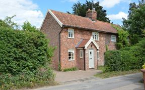 Photo of Shoemakers Cottage, Friston