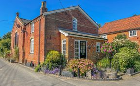 Photo of Chapel Cottage, Newbourne