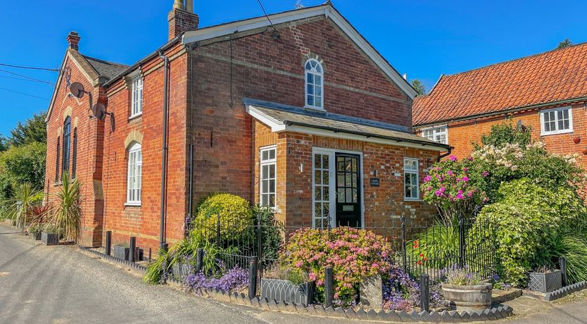 Photo of Chapel Cottage, Newbourne