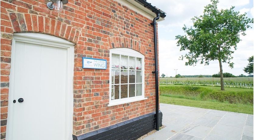 Photo of The Cross Wing, High Ash Farm