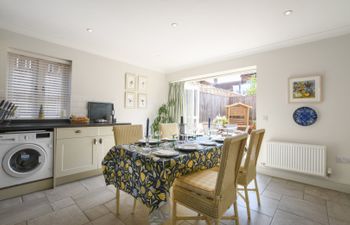 1 Coconut Cottage, Long Melford Holiday Cottage