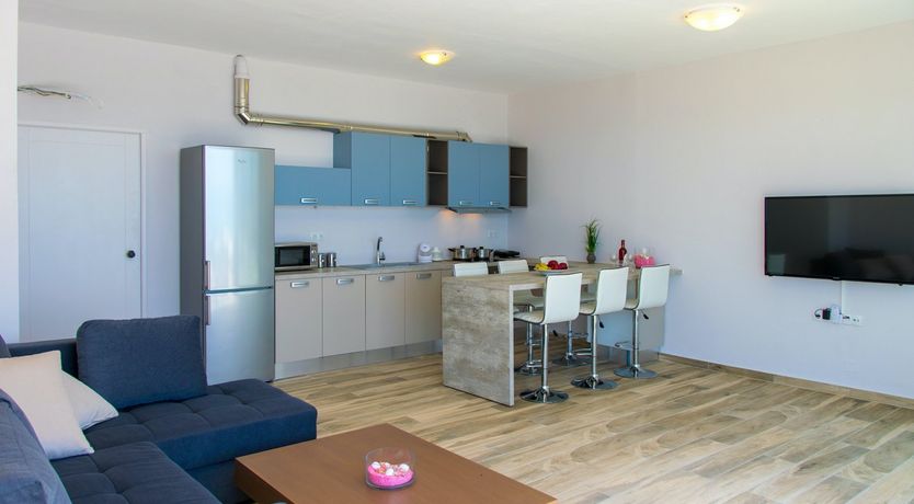 Photo of Tropical Tide