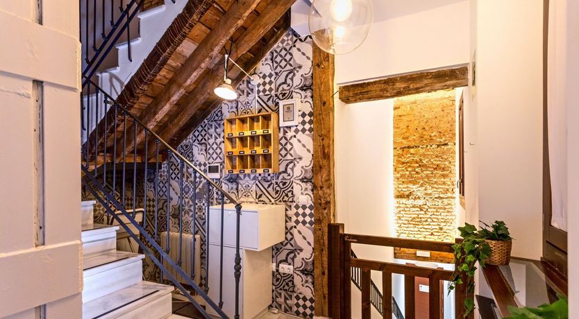 Photo of Apartment of Antiquity